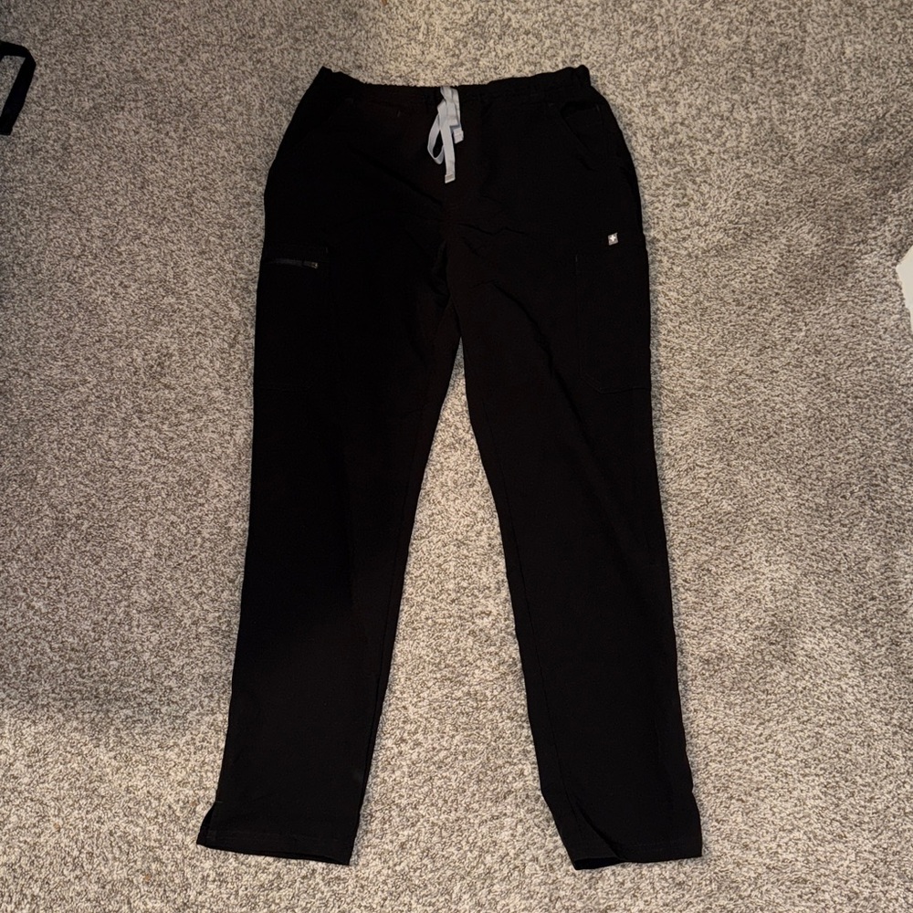 FIGS Black scrub Pants with Drawstring and cinched waist. High rise straight leg
